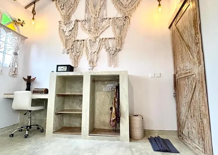 Pabuan Villa, Private & Ethnic Ubud