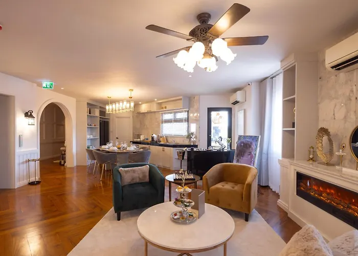 Penthouse The Olaf At Chiang Mai'S Old Town Suandok Gate I Entire Villa Booking I 4 Bedrooms I