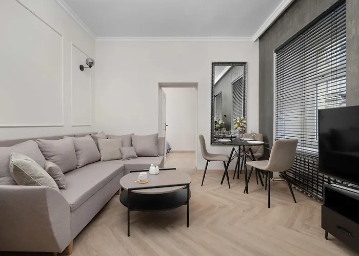 Beige Apartment In Wroclaw Center With Home Office By Noclegi Renters