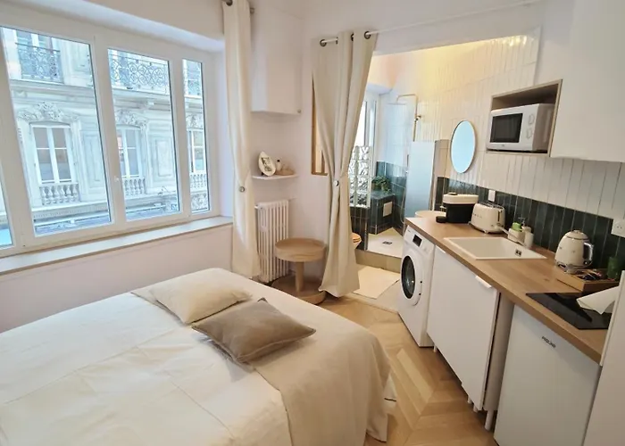 Paris Opera - 5 Min Walk - Elegant Studio 2 Sleeper