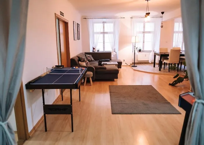 Spacious 8-Person Apartment In The Heart Of Prag