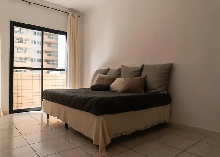Apartamento Completo Com Garagem A 150 M Da Praia Praia Grande 