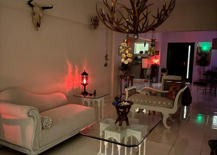 Alchemist Abode - Country Club Apartments Islamabad