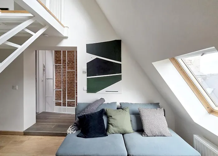 Ferienwohnung Loft Mons Centre 5