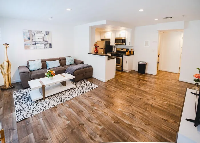 Lux 3 Leveles 2-Bedroom Loft In Hollywood With 2 Parking Los Angeles