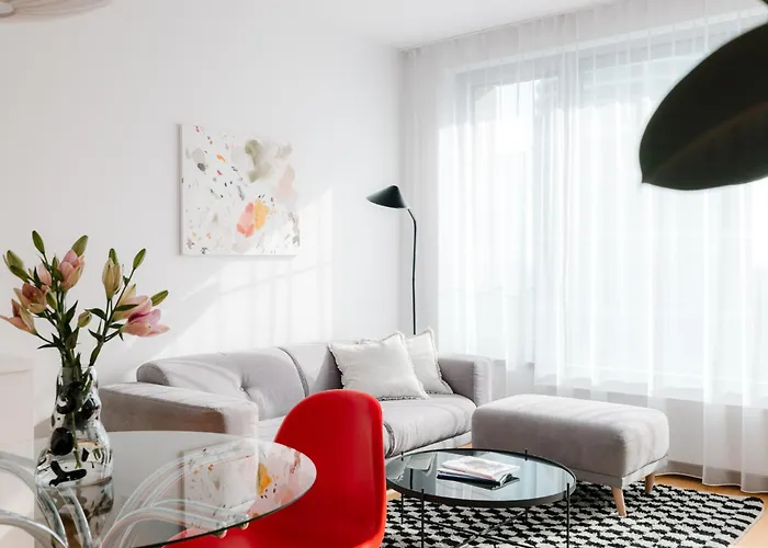 Cozy And Sunny Apartment With Free Parking Sky Park Pressburg