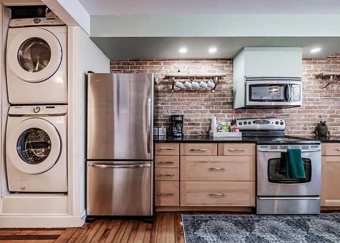 Ferienwohnung State Of Charm - Historic West End Haven Portland