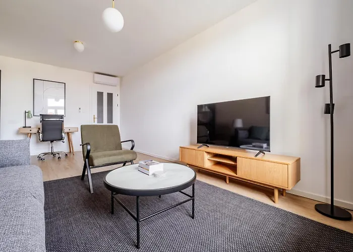 Blueground Prague 2 Furnished Namesti Miru Prg-44