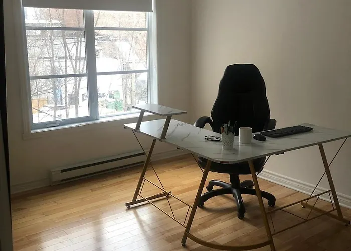 Lovely 2 Bedroom In Little Burgandy Montréal
