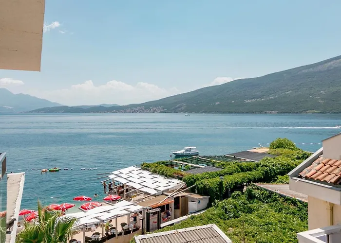 Beachfront Bliss Ðenovići
