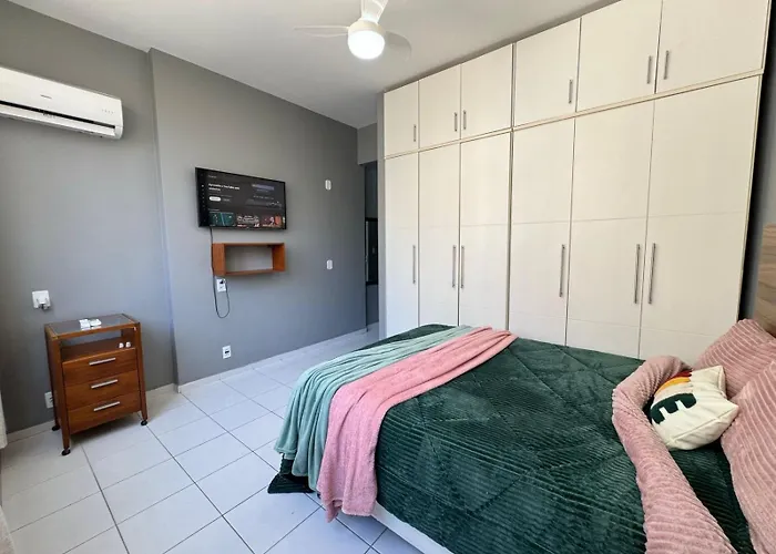 Na Quadra Da Praia Com 2 Suites - Nsc1141-906 Rio de Janeiro