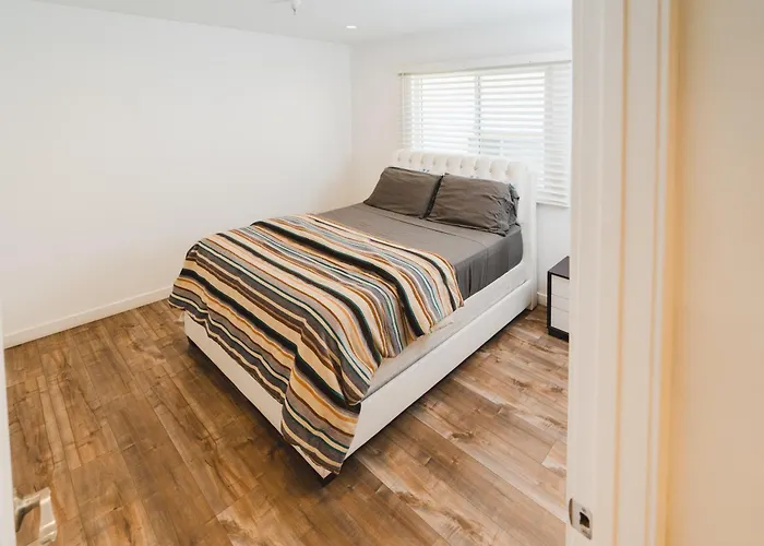Lux 3 Leveles 2-Bedroom Loft In Hollywood With 2 Parking Los Angeles
