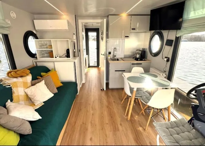 Azuria-Houseboat - Apartament Na Wodzie Breslau