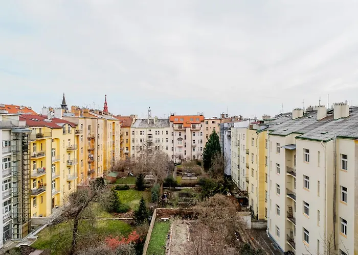 Blueground Prague 2 Furnished Namesti Miru Prg-44