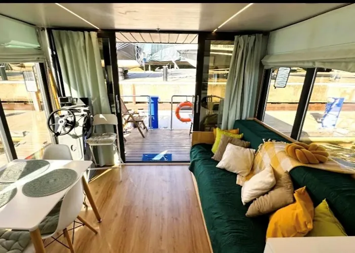 Azuria-Houseboat - Apartament Na Wodzie Breslau