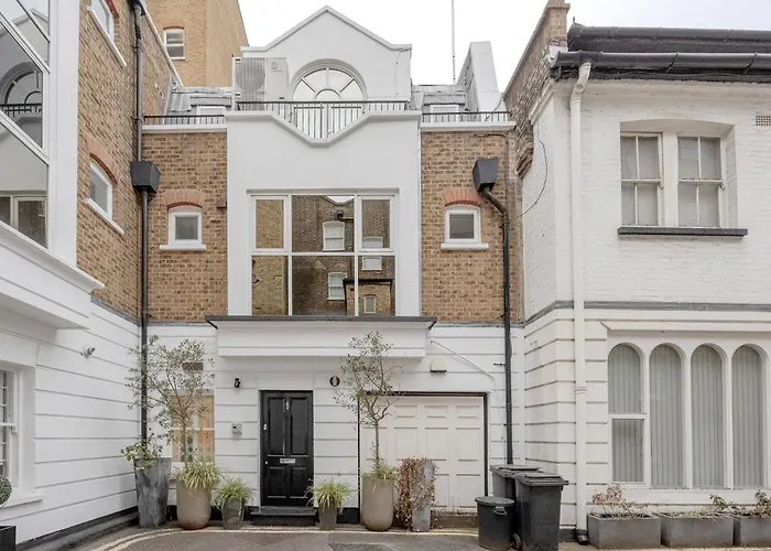 Mayfair 3Bedr 3Batr 1,405Sqft Balcony Ac London