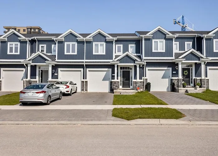 Newly Constructed 3-Bedroom-Hyde Park- Close To Uwo And Hospital London