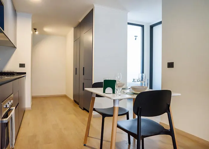 Stylish 2Br Urban Oasis For 3 In Vibrant Las Condes Santiago de Chile