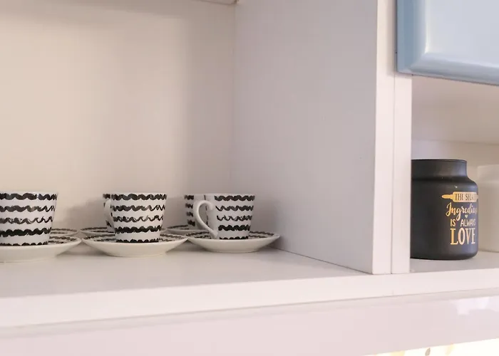 Matisse No15 - One Bedroom Apartment With Balcony Tirana