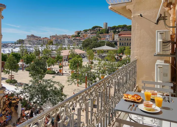 Spacieux 2 Chambres Balcon, Felix Faure-Coeur De Cannes A2B023