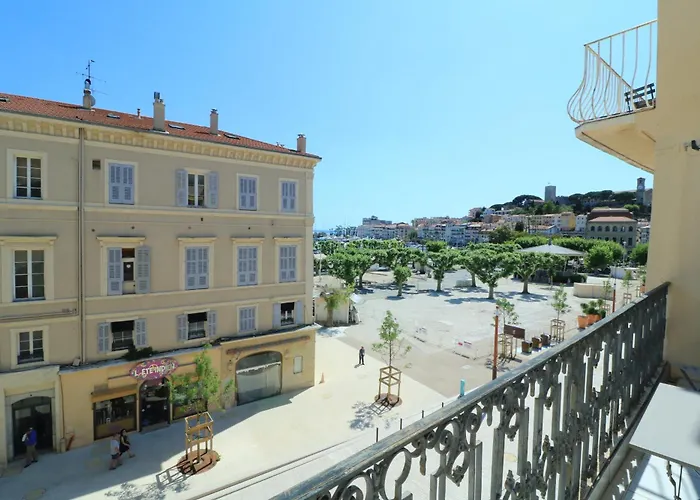 Spacieux 2 Chambres Balcon, Felix Faure-Coeur De Cannes A2B023