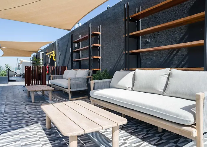 Full Stylish 2Br Oasis For 5 In Lively Las Condes Santiago de Chile