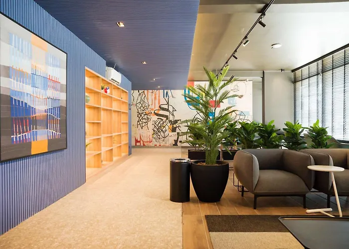 Stylish 2Br Haven For 5 In Lively Las Condes Oasis Santiago de Chile