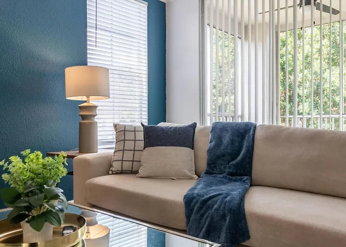 Landing Beautiful 1Bd Gym Pool Orlando