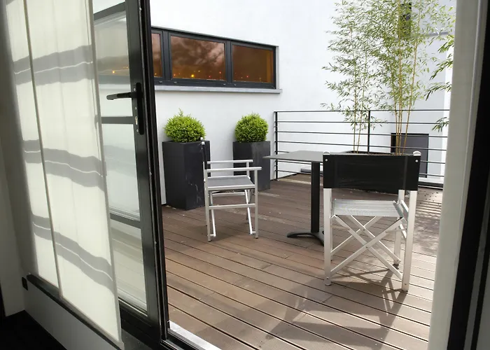 Yooma Urban Lodge Saint-Gilles