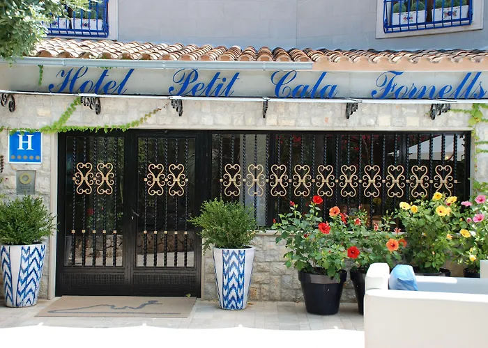 Hotel Petit Cala Fornells Peguera