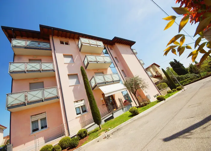 Hotel Clarin 14 By Dori Peschiera del Garda