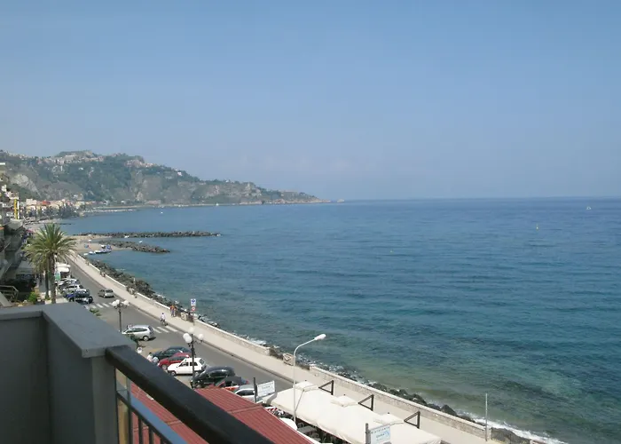 Hotel Costa Azzurra Giardini-Naxos