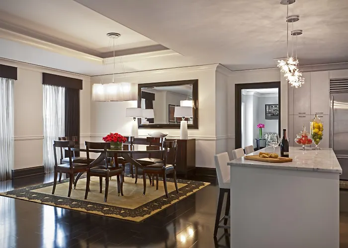 Hotel Waldorf Astoria Chicago