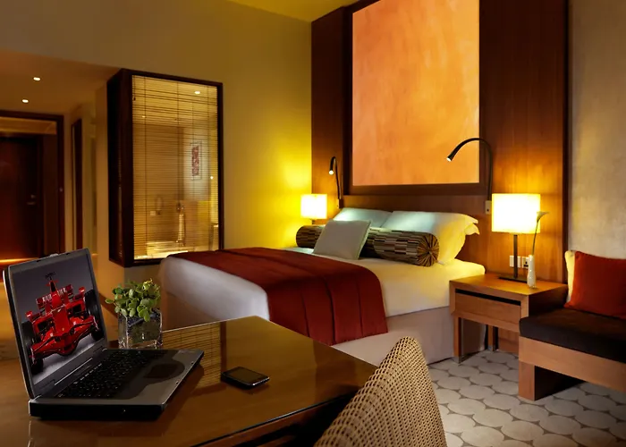 Hotel Yas Plaza Marina By Ihg Abu Dhabi