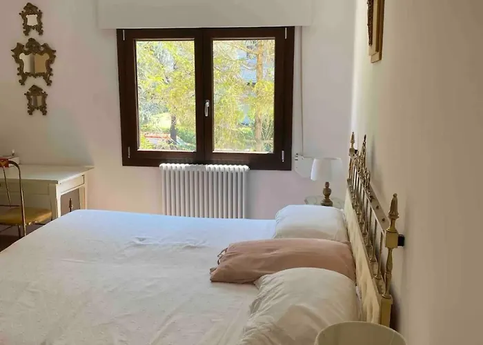 Venice Barocco Bedroom Lido di Venezia
