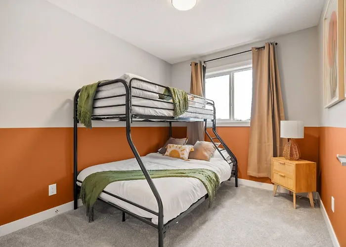 Cowboy Chalet Se|Ac|Games|King Bed|20 Min To Dt YYC