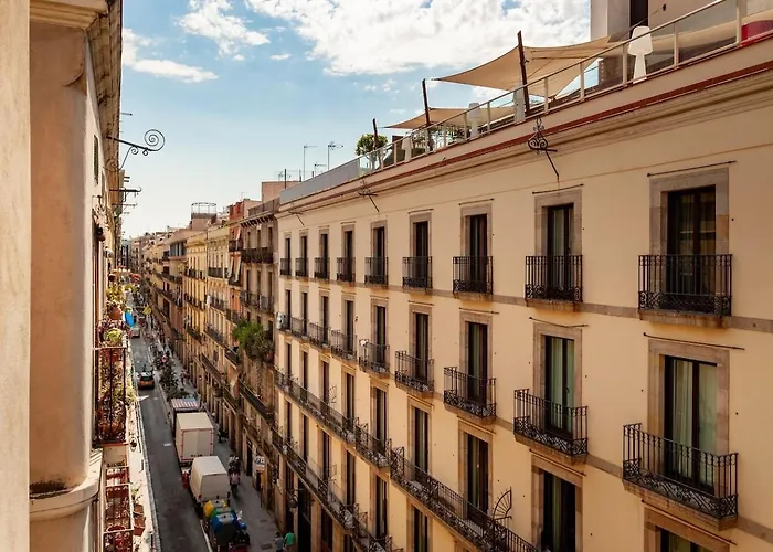 Shan - 1 Bedroom And Balcony In El Born Barcelona