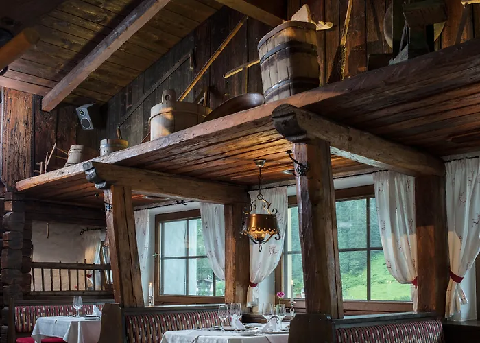 Hotel Höhlenstein Tux