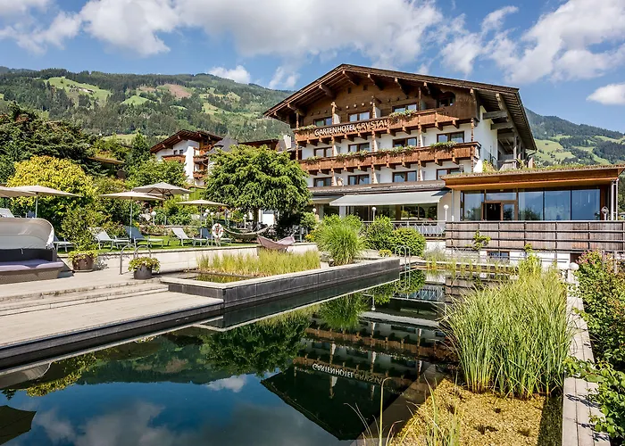 Gartenhotel Crystal Fügen