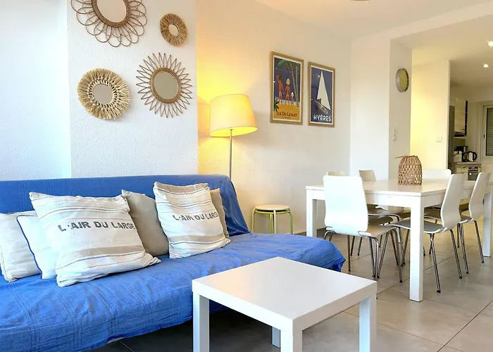 Appartement Renove En Front De Mer, 3 Pieces, Terrasse, Parking, Tout Equipe, Ideal Familles, 6 Pers. - Fr-1-251-281 Le Lavandou