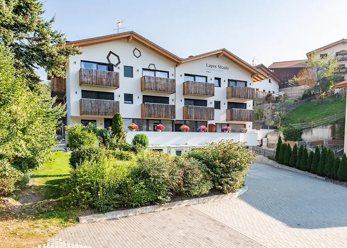 Lapis Monti - Apartments & Suites Burgeis