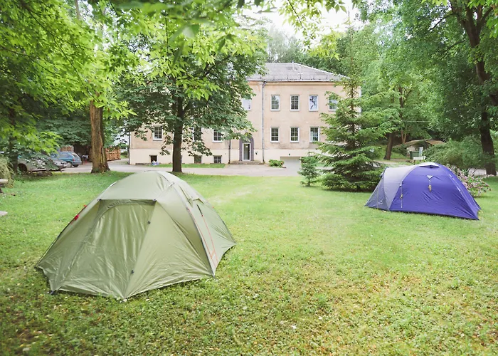 Downtown Forest Hostel & Camping Wilna