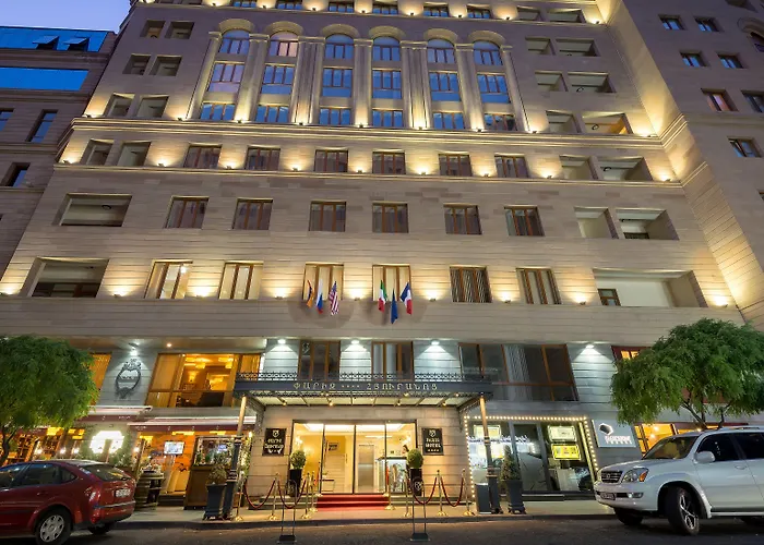 Paris Hotel Erivan