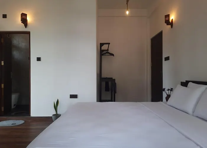 Turtle Point Homestay Sea View - Ac, Bb, Fast Wi-Fi Dikwella