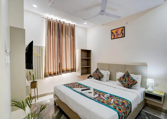 Hotel Madhav Inn Mathura
