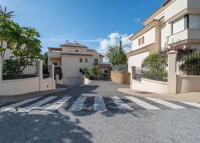 Puerto Banus Charming Apartment Marbella