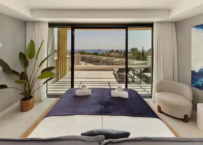 Azure Oasis By Chaparral Beach Málaga