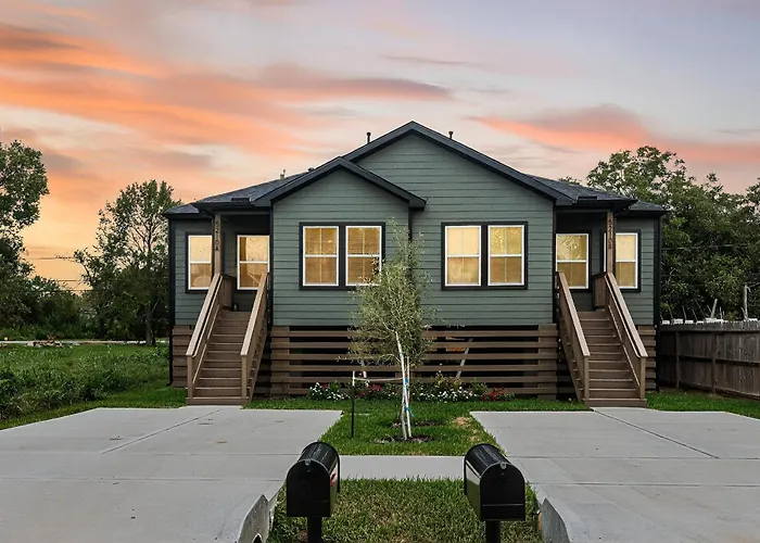 Newly Built Lux Home By Nrgmed-Centerdowntown Houston