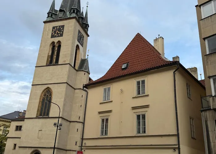 Romantic Apartment In Historical House From 1398 In Prague City Centre