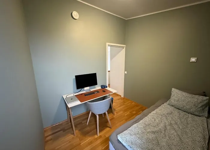 Spacious Townhouse With Free Parking, Perfect For Families Or Couples Fredrikstad